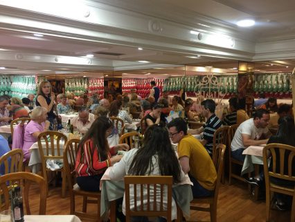 Ц-10 - В ресторане национальной кухни - копия