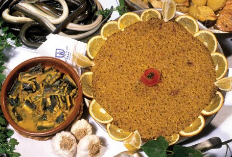 Деликатесные мальки угря ангулас- блюдо баскской кухни Деликатесные мальки угря ангулас- блюдо баскской кухни